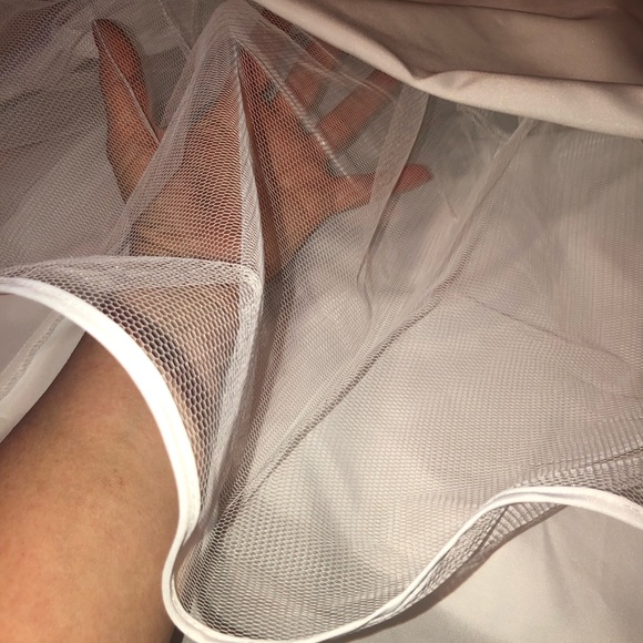 Beautiful Bridal Gown & Shawl - white - Picture 6 of 10